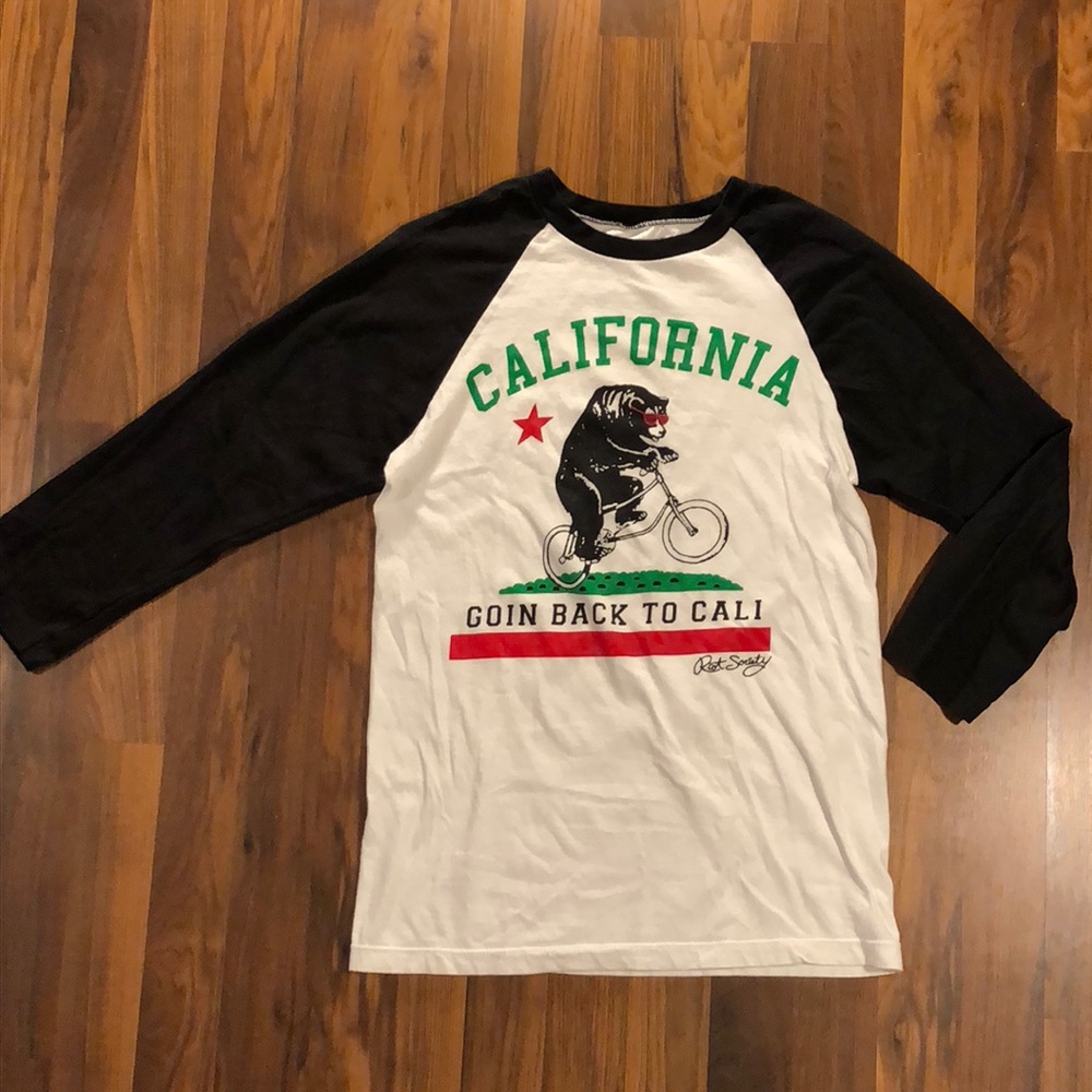 3/4 sleeve shirt